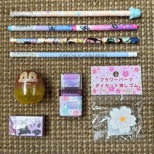 Kawaii set of 4 pencils and erasers